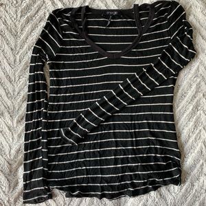 Black and white striped longsleeve Tee